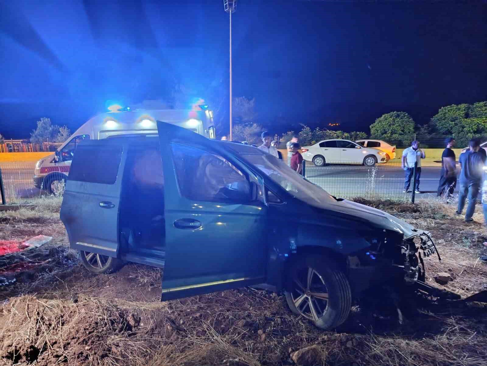 Gerc&uuml;ş&rsquo;te hurdaya d&ouml;nen ara&ccedil;tan burnu bile kanamadan &ccedil;ıktı