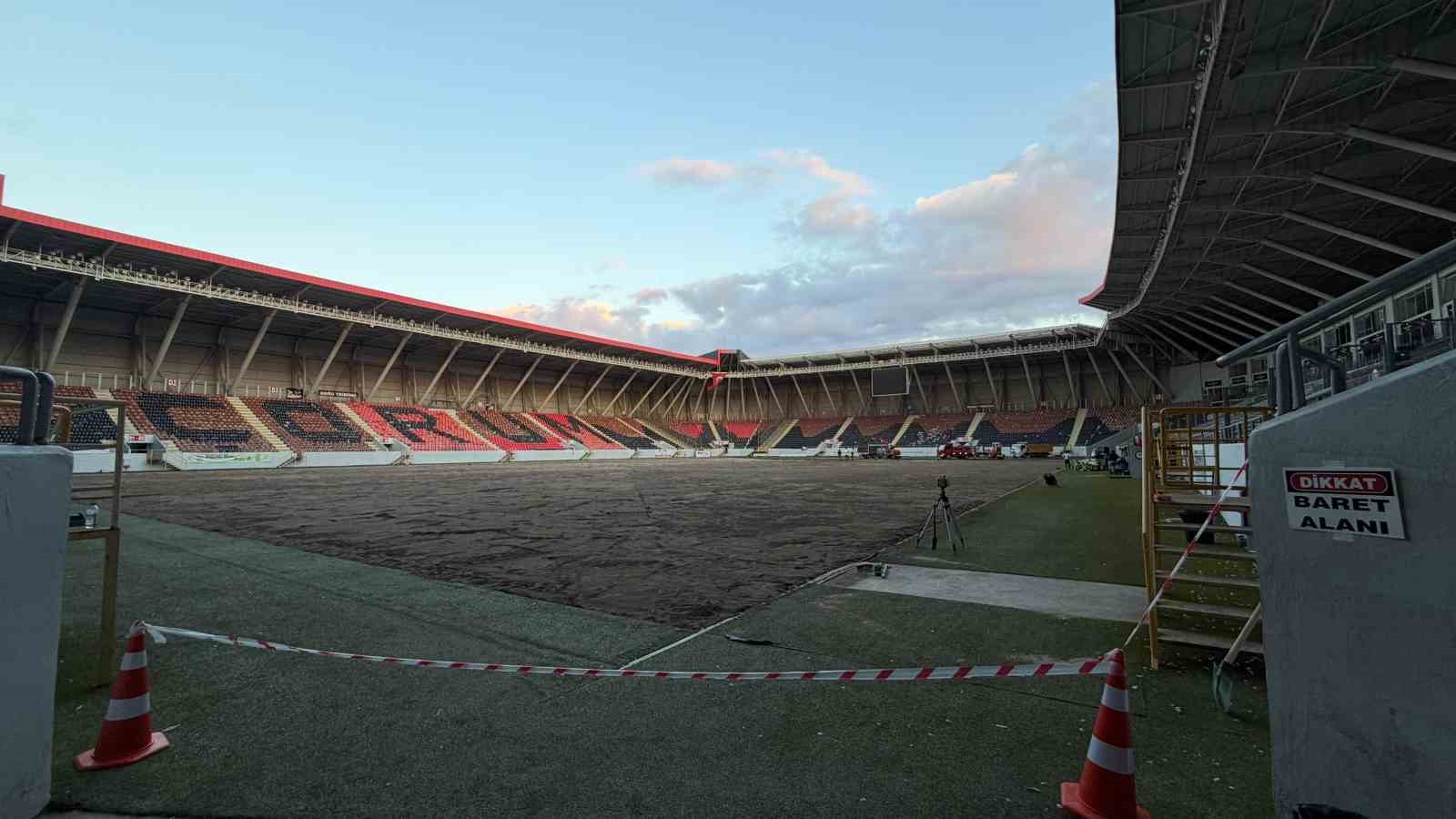 &Ccedil;orum Şehir Stadyumu&rsquo;nda S&uuml;per Lig mesaisi