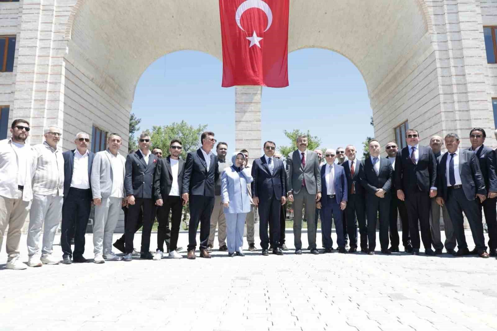 İ&ccedil;işleri Bakan Yardımcısı Ali &Ccedil;elik K&uuml;tahya&rsquo;da temaslarda bulundu