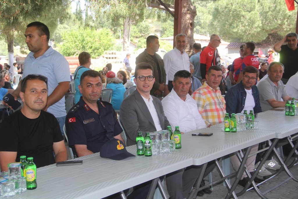 &Ccedil;anakkale Savaşları kahramanlarından Ezineli Yahya &Ccedil;avuş anıldı