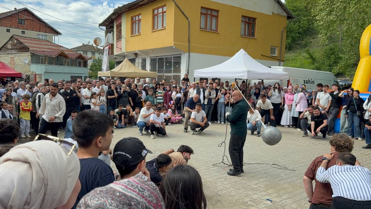 Kurban Bayram’nda çocuklar gibi eğlendiler
