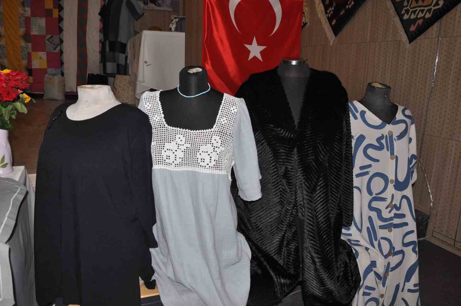 MASMEK Selendi&rsquo;de yıl sonu sergisi b&uuml;y&uuml;k ilgi g&ouml;rd&uuml;