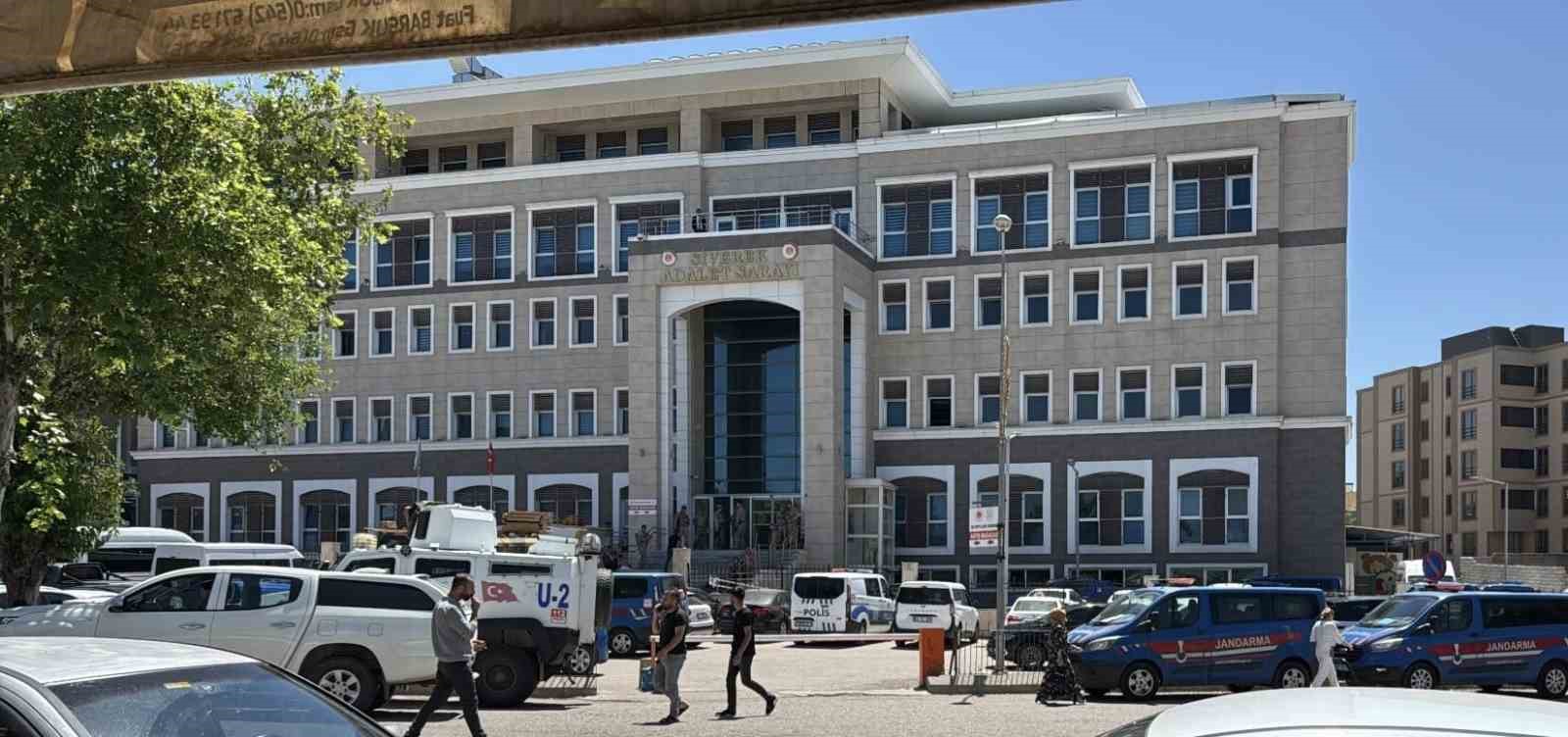 Şanlıurfa&rsquo;da dev uyuşturucu operasyonu: 69 g&ouml;zaltı