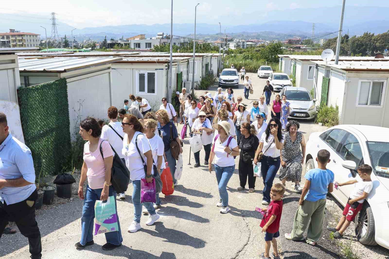 Mezitli&rsquo;nin kadınları Hatay&rsquo;da dayanışma i&ccedil;in buluştu