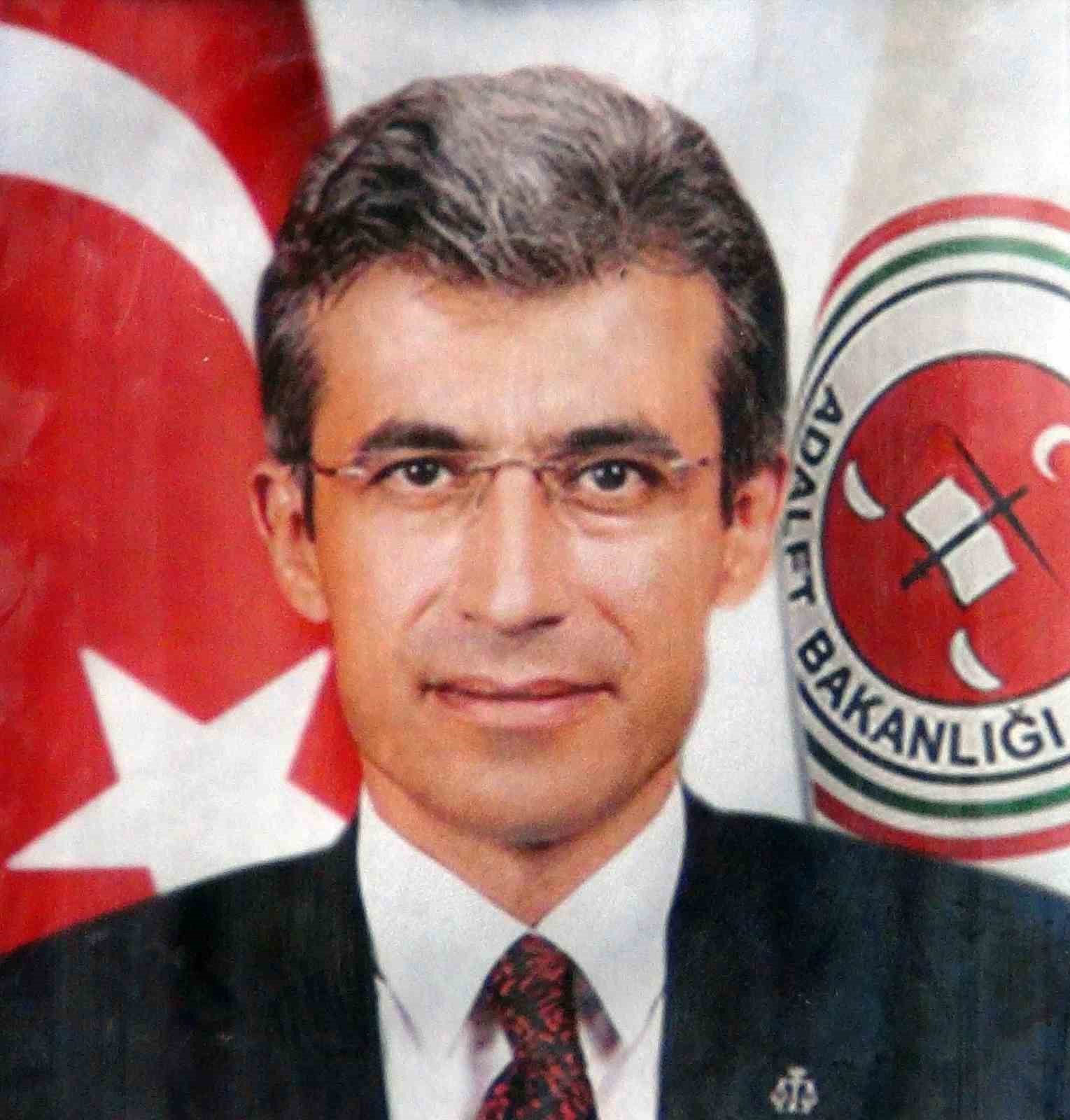 Şehit Başsavcı Mustafa Alper&rsquo;in İsmi Adliye Lojmanlarında yaşatılacak