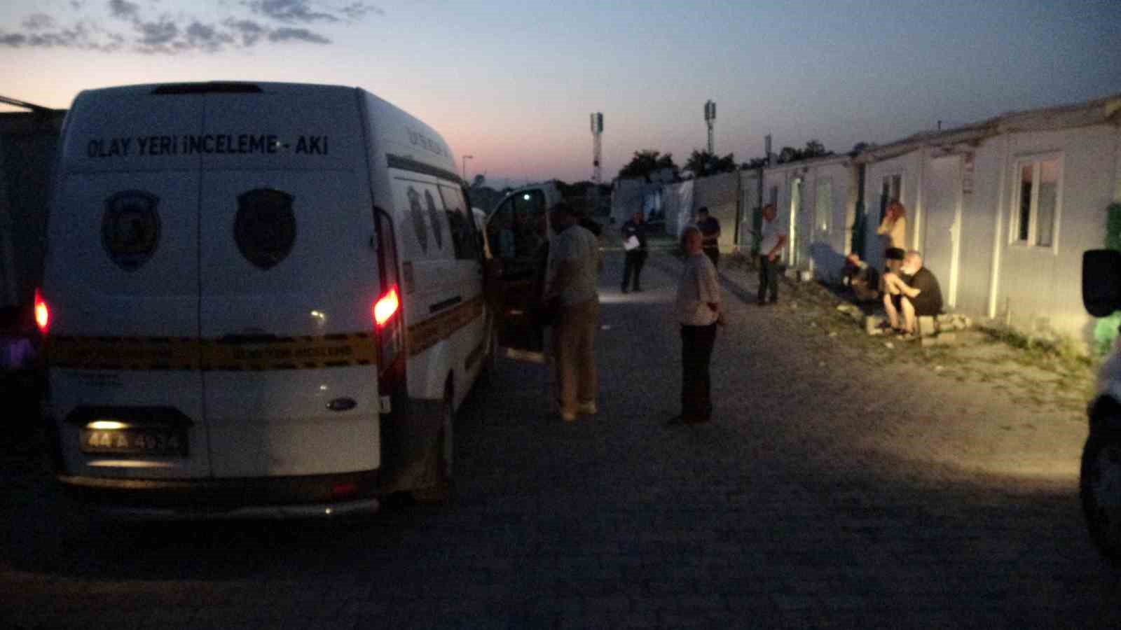 Malatya&rsquo;da 67 yaşındaki adam konteynerde &ouml;l&uuml; bulundu
