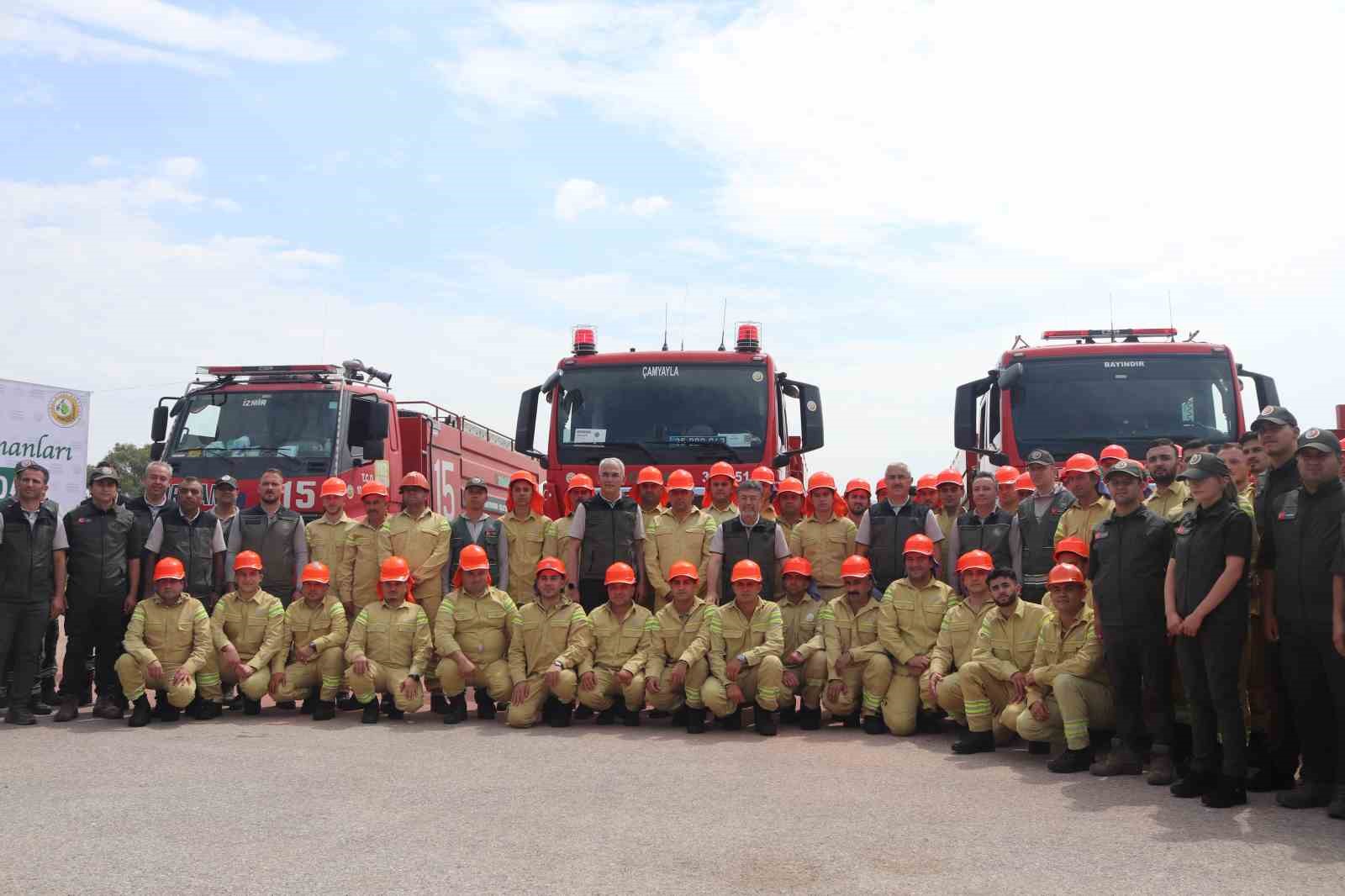 Bakan Yumaklı: "28 u&ccedil;ak, 119 helikopter, 14 ile yeşil vatanımıza havadan kalkan oluyoruz"