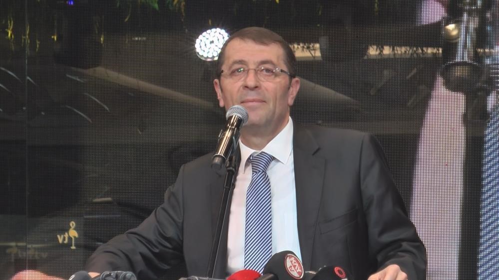 Kalp krizine yenik d&uuml;şen Vali Yardımcısı Şenol Esmer memleketi Trabzon&rsquo;da toprağa verildi