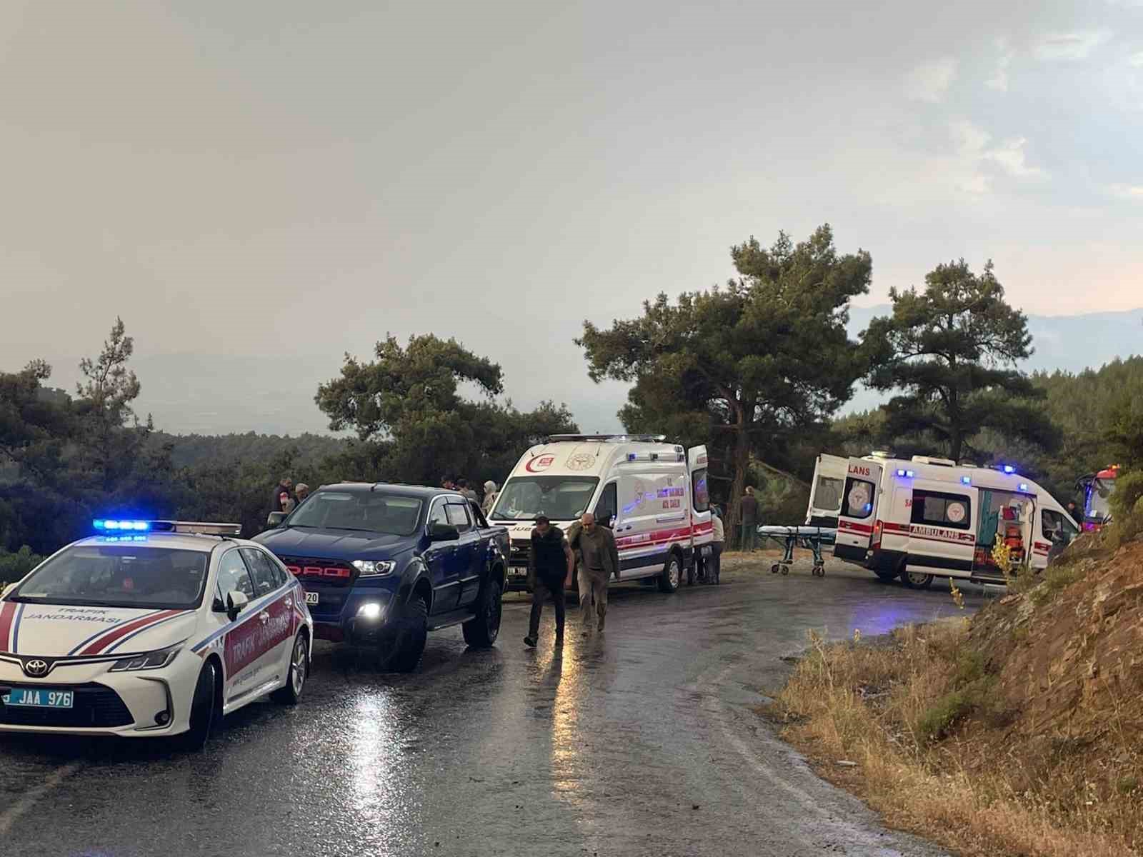 İzmir’de işçi servisi şarampole devrildi: 22 yaralı