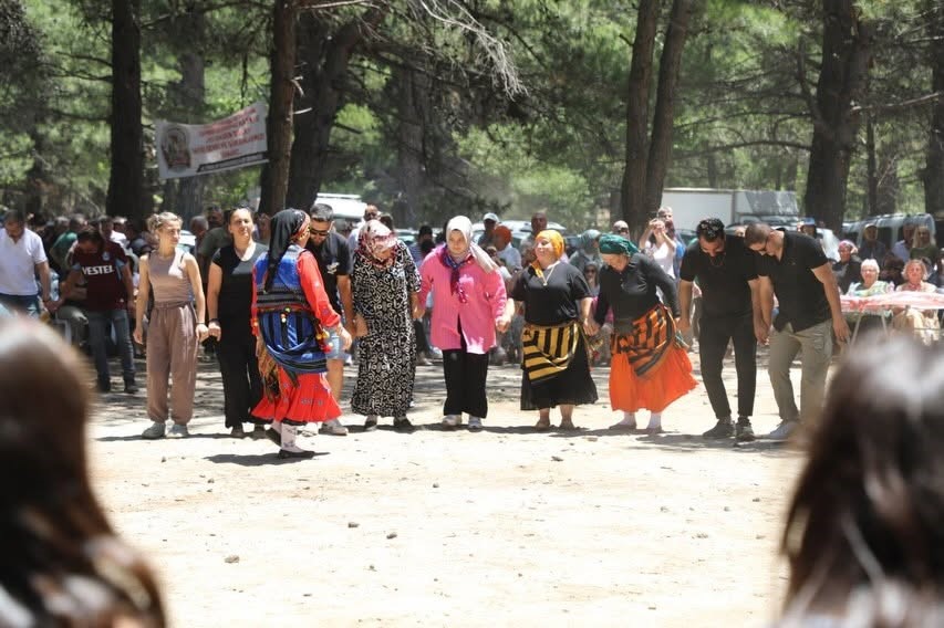 Kazdağı eteklerinde Karadeniz r&uuml;zgarı