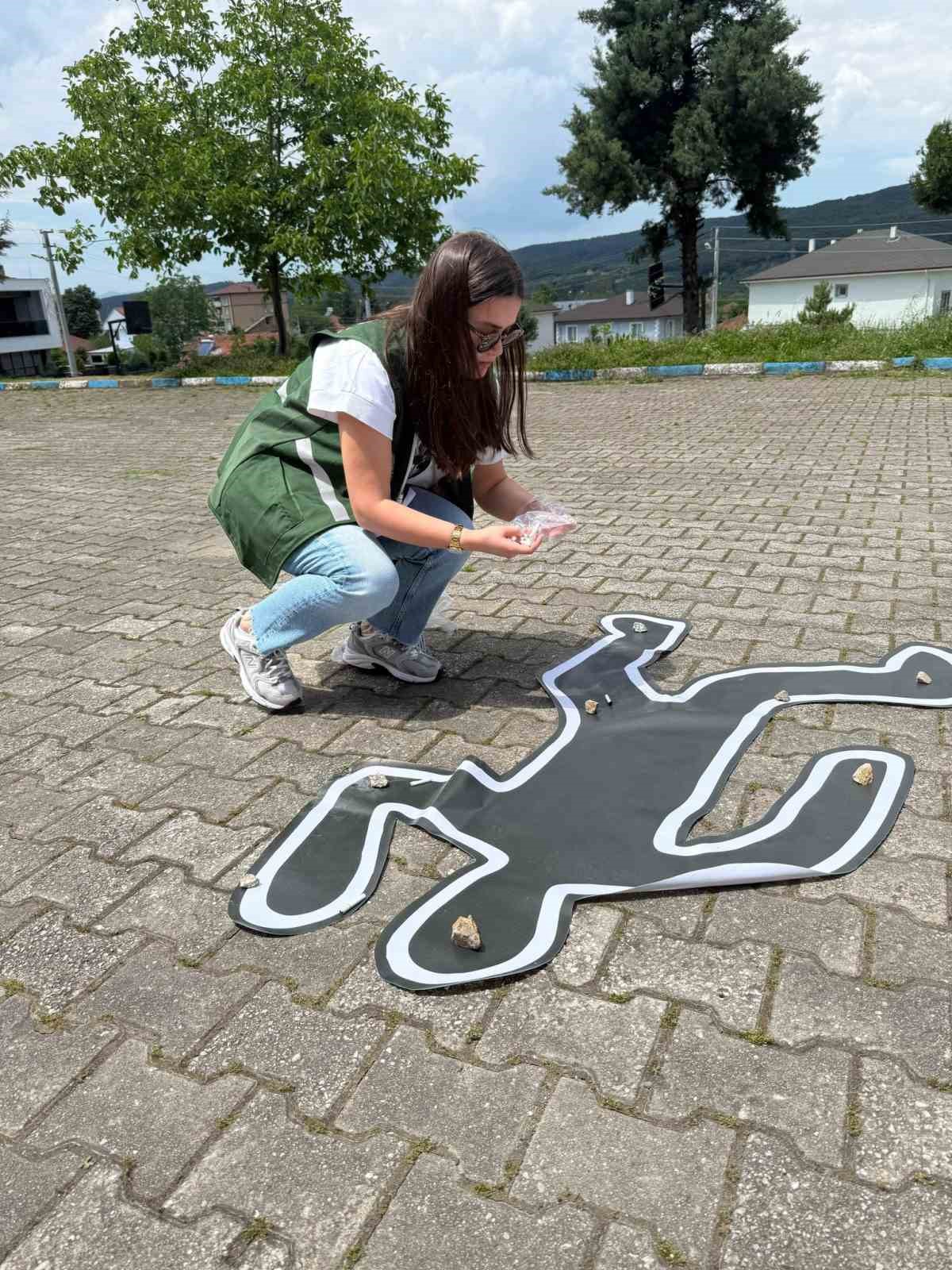 Sigaranın zararlarına dikkat &ccedil;ektiler