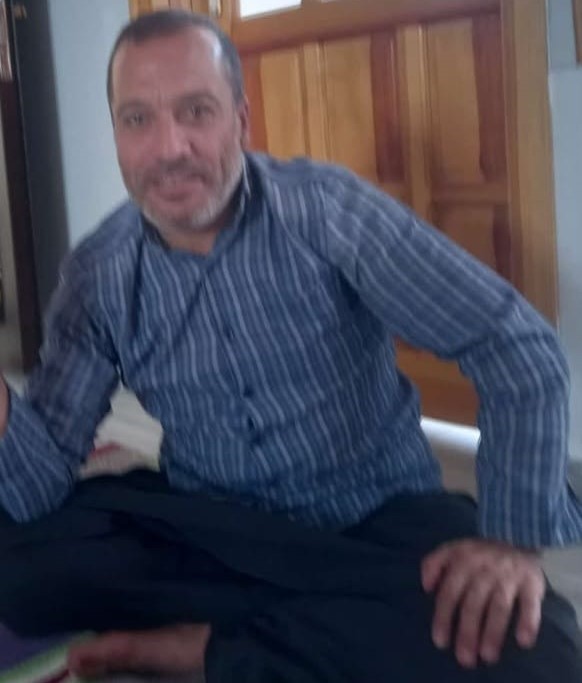 G&ouml;mleği ağaca takılınca d&uuml;şt&uuml;, kullandığı trakt&ouml;r&uuml;n altında hayatını kaybetti