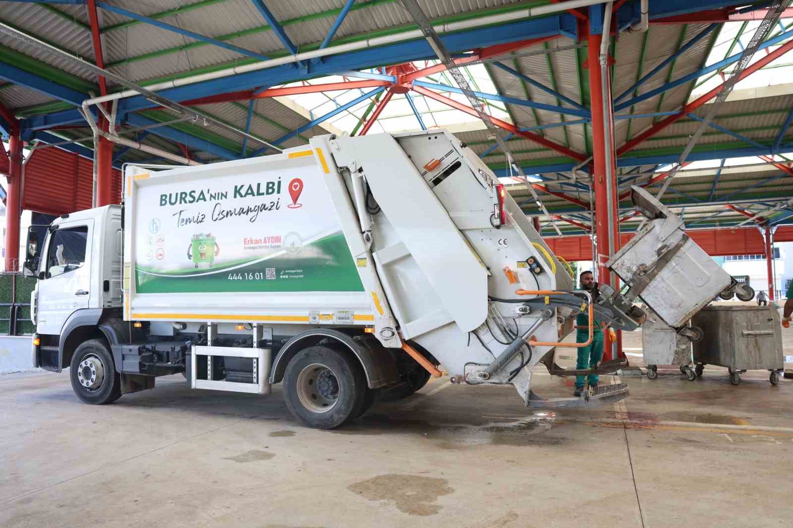 Osmangazi&rsquo;de kurban kesim alanları titizlikle temizleniyor