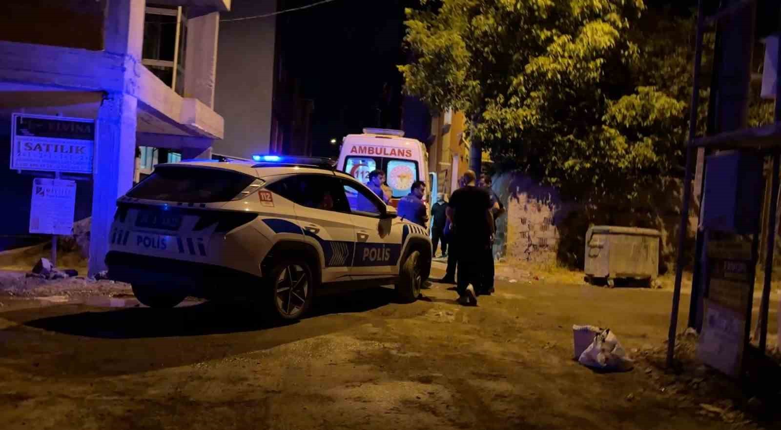 Sevgilisi ile tartışıp kendini bı&ccedil;aklamaya &ccedil;alışan şahıs ekipleri harakete ge&ccedil;irdi