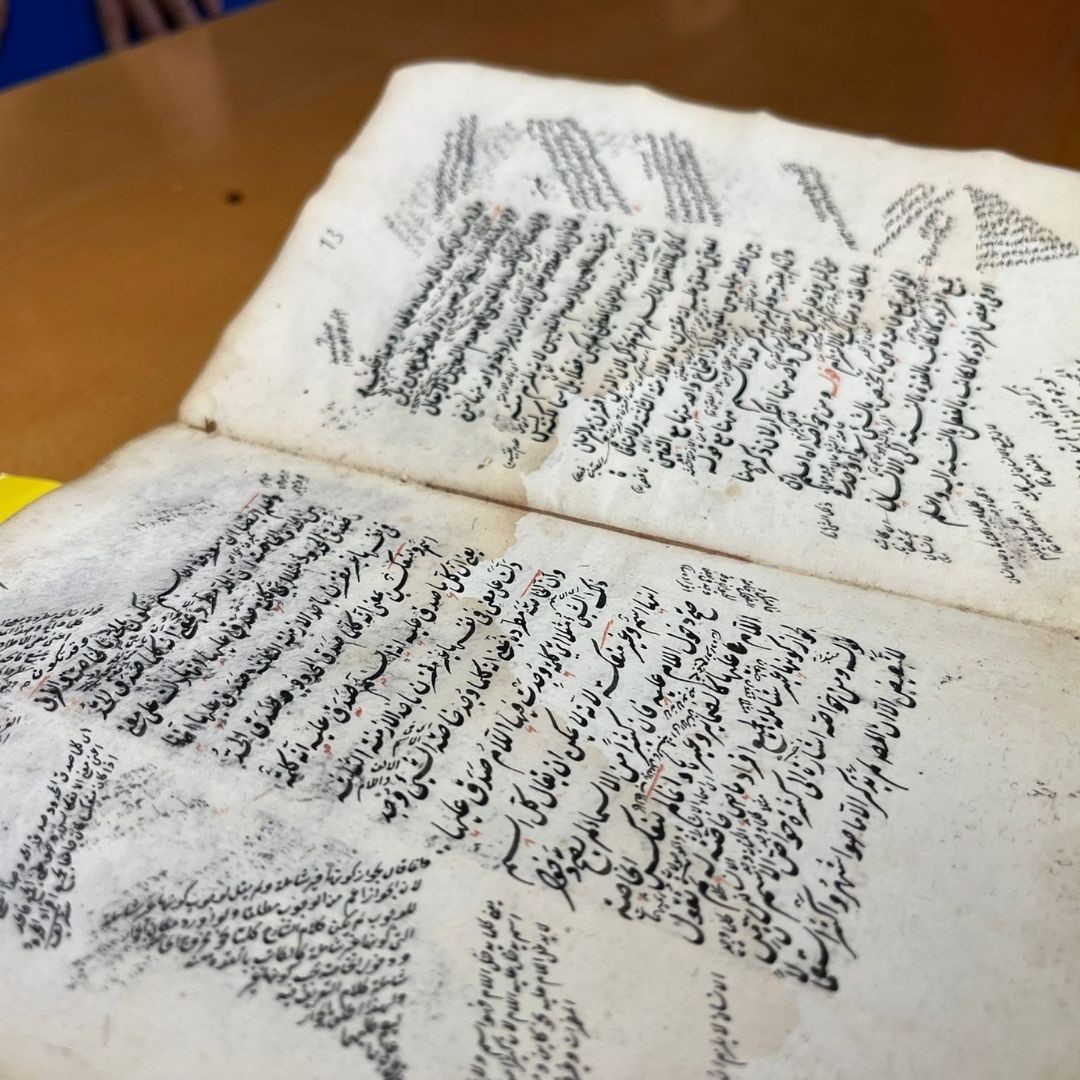 Tozlu raflardan dijital d&uuml;nyaya: 600 yıllık miras Ege&rsquo;de koruma altında