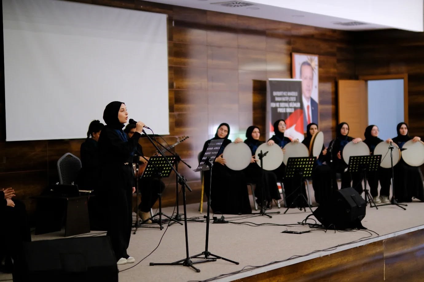 Bayburt&rsquo;ta &ouml;ğrencilerden tasavvuf musikisi konseri