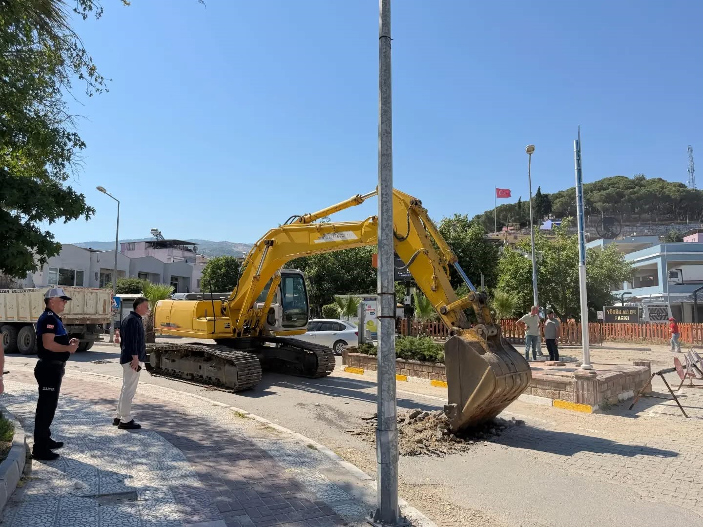 Yenipazar yollarında sıcak asfalt &ccedil;alışması başladı