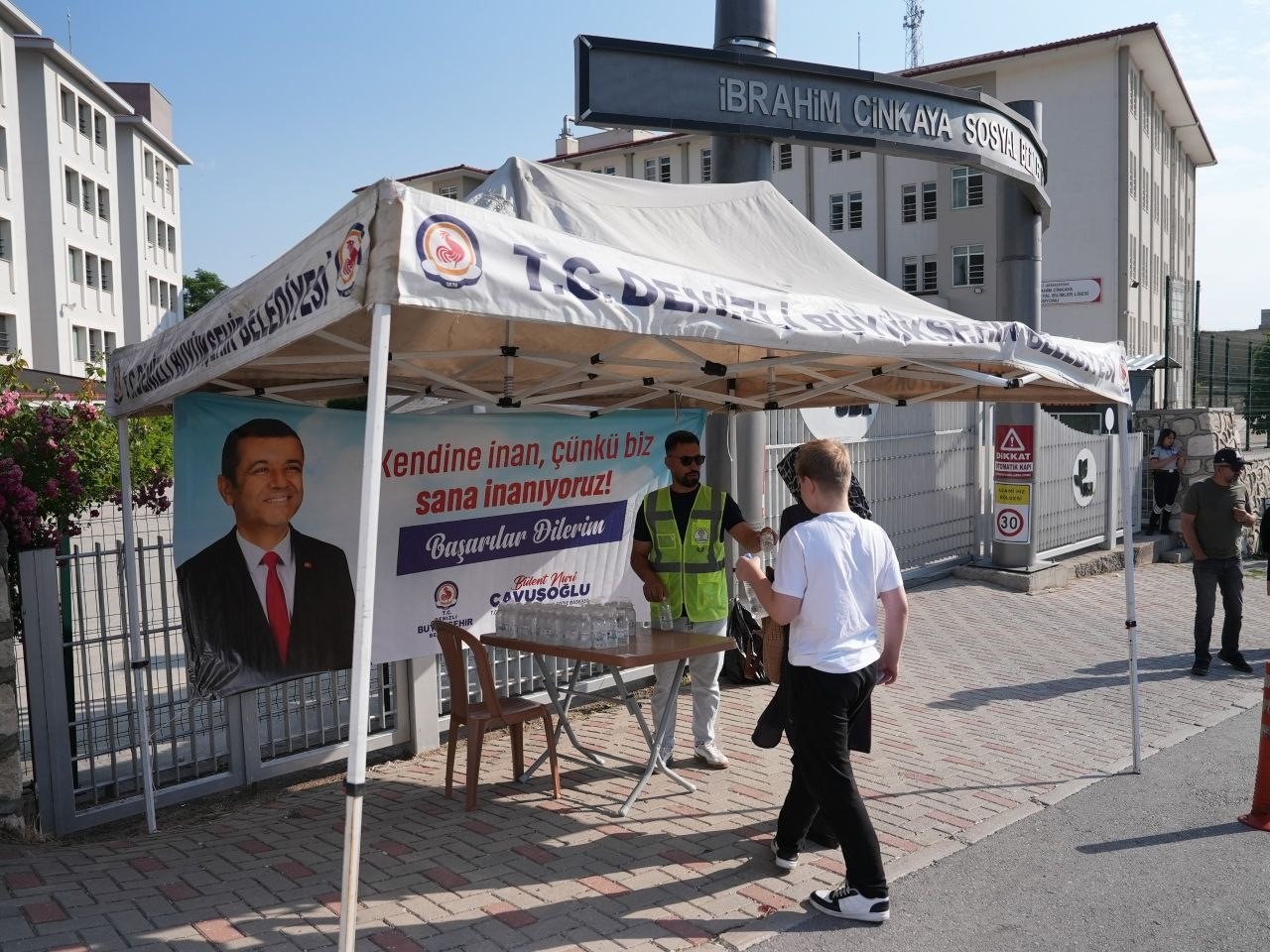 Denizli B&uuml;y&uuml;kşehirden LGS&rsquo;ye giren &ouml;ğrencilere destek