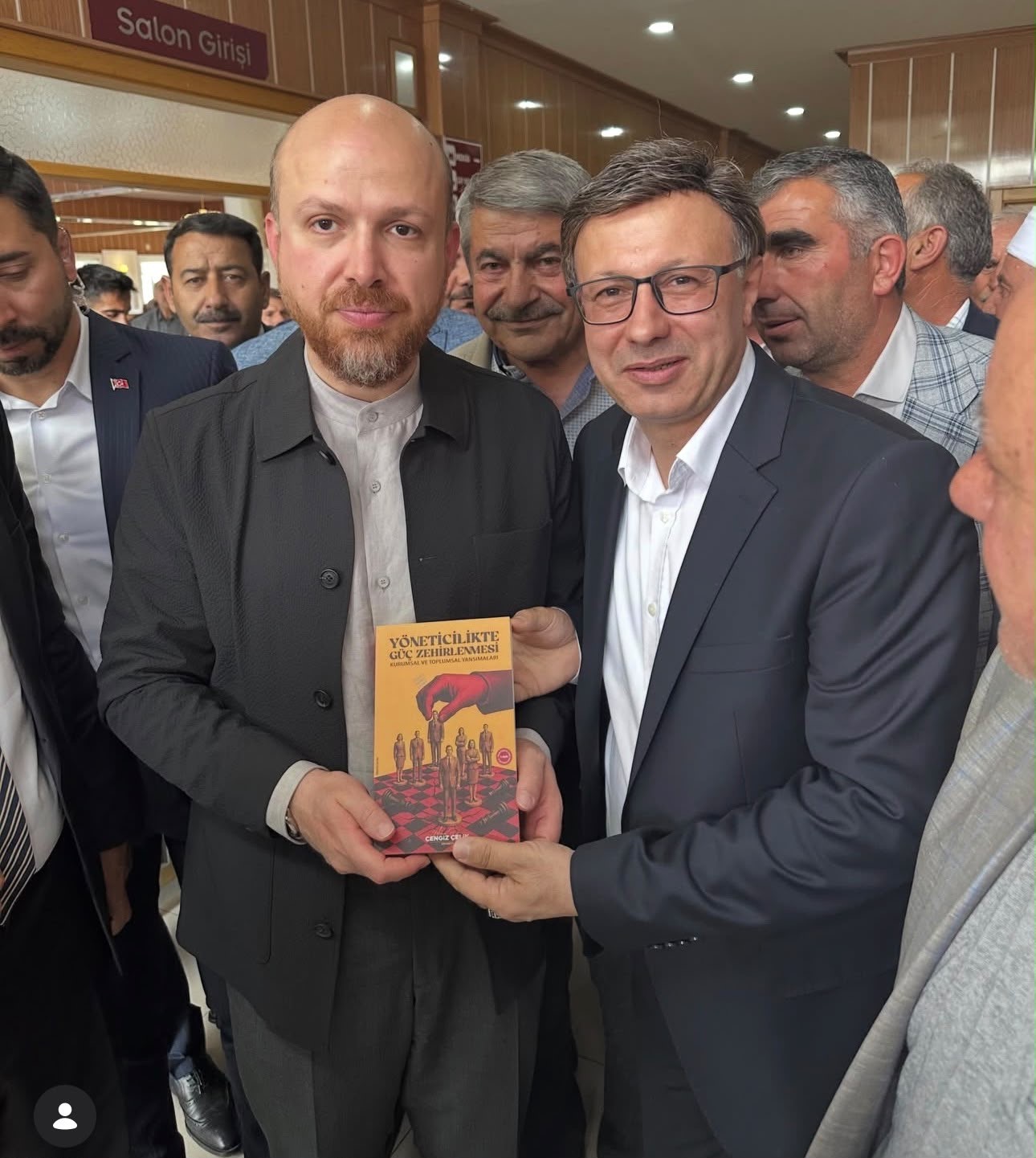 Dr. Cengiz &Ccedil;elik, Ağrı&rsquo;da okurlarıyla buluştu