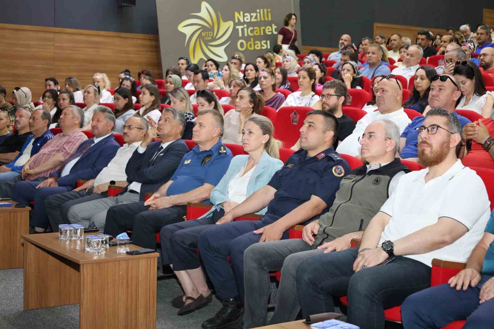 Nazilli&rsquo;de eğitimcilere siber g&uuml;venlik semineri