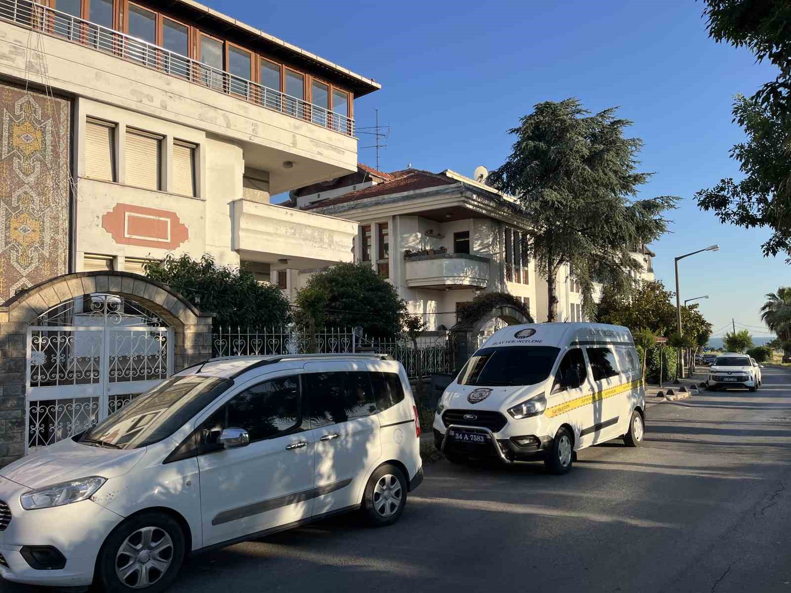 Bakırköy’de bir villada ağabey tartıştığı kardeşini silahla yaraladı