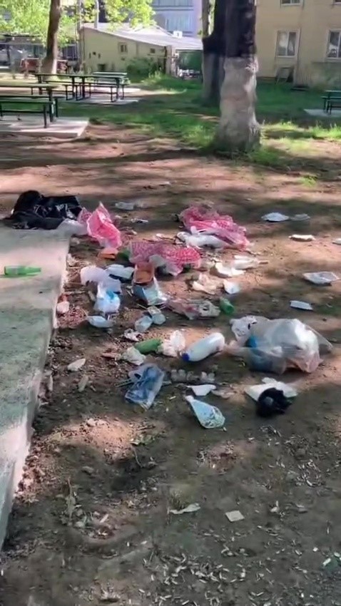 Bursa&rsquo;da mesire alanı bir g&uuml;nde &ccedil;&ouml;pl&uuml;ğe d&ouml;nd&uuml;