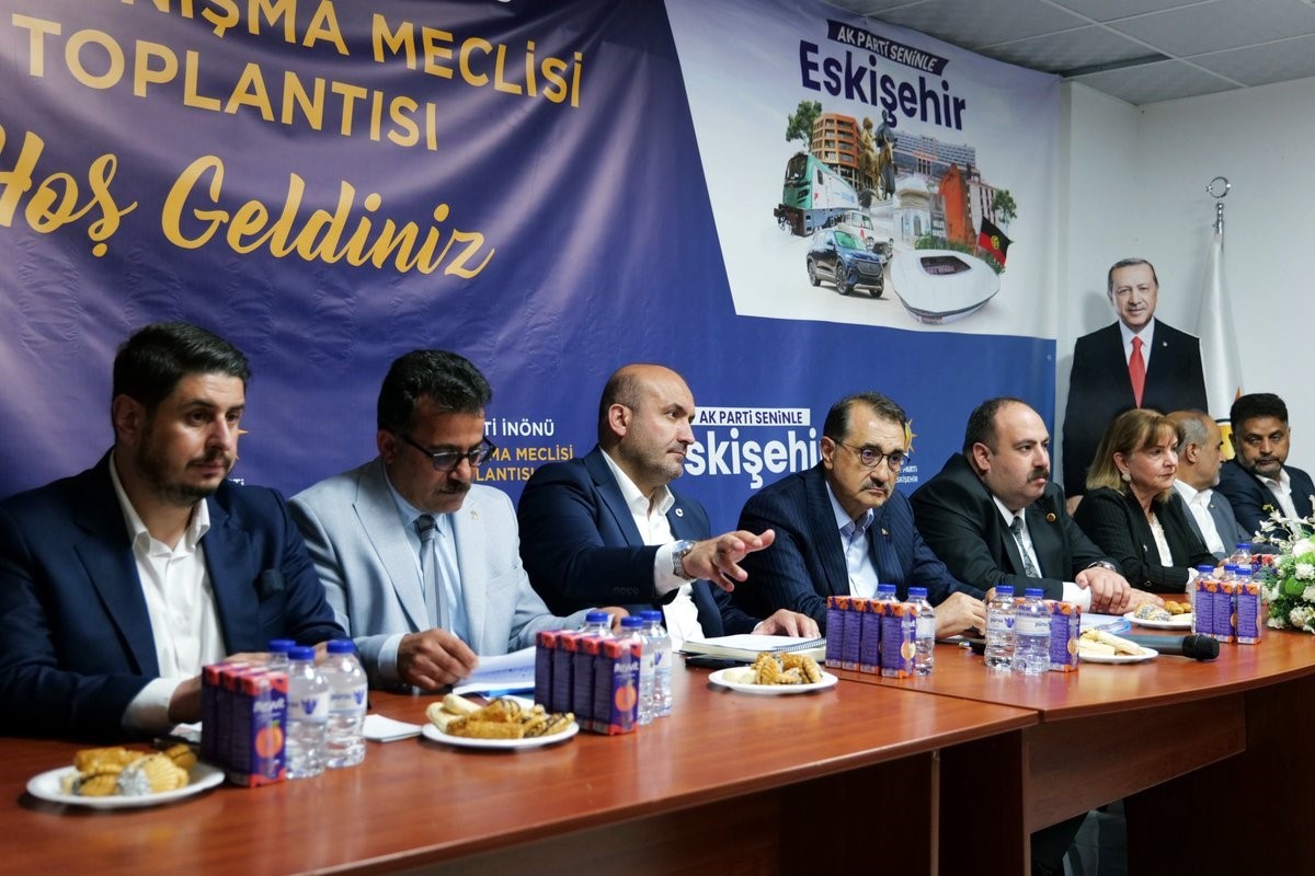 AK Parti İn&ouml;n&uuml; İl&ccedil;e Danışma Meclisi Toplantısı ger&ccedil;ekleştirildi