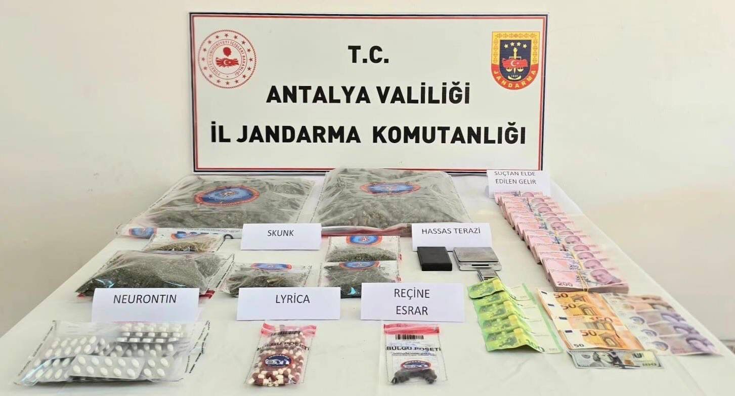 Antalya&rsquo;da uyuşturucu operasyonunda 4 ş&uuml;pheli tutuklandı