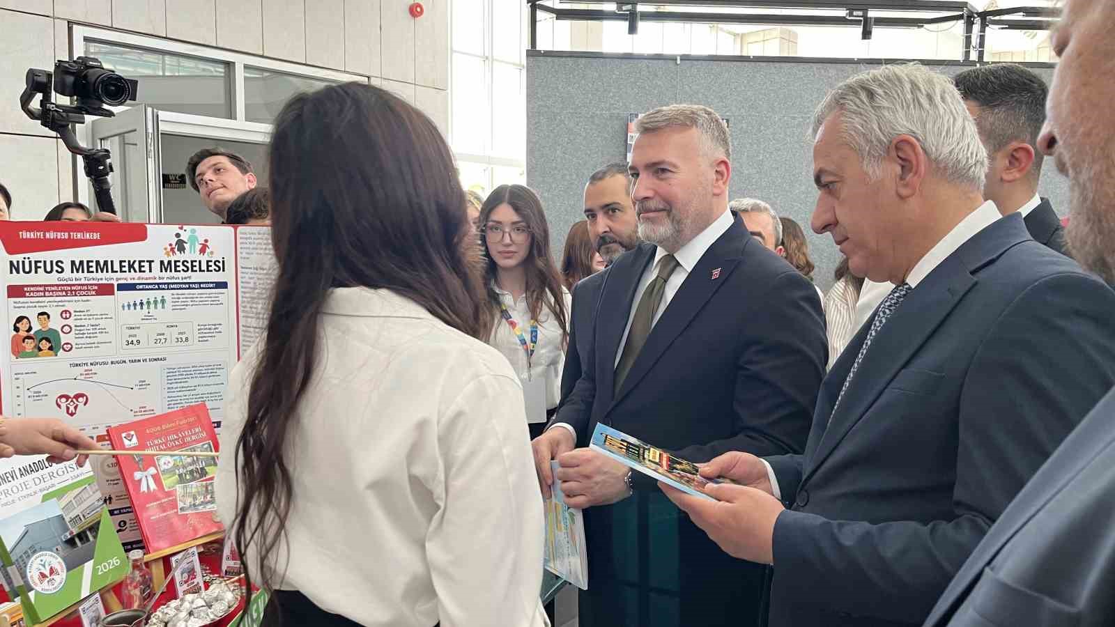 Konya&rsquo;da "Kud&uuml;s" konulu makale yarışması &ouml;d&uuml;l t&ouml;reni ve Gen&ccedil; Kalemler Okul Dergileri Fuarı