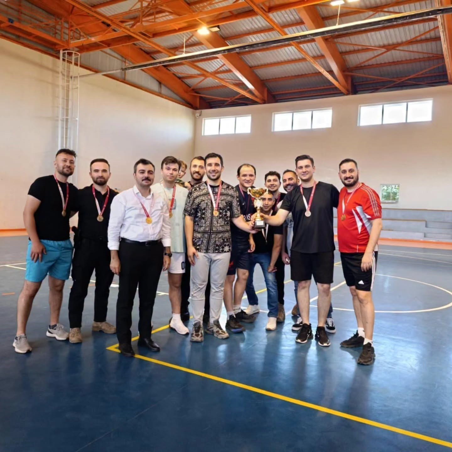 Dicle’de kurumlar arası voleybol turnuvası sona erdi