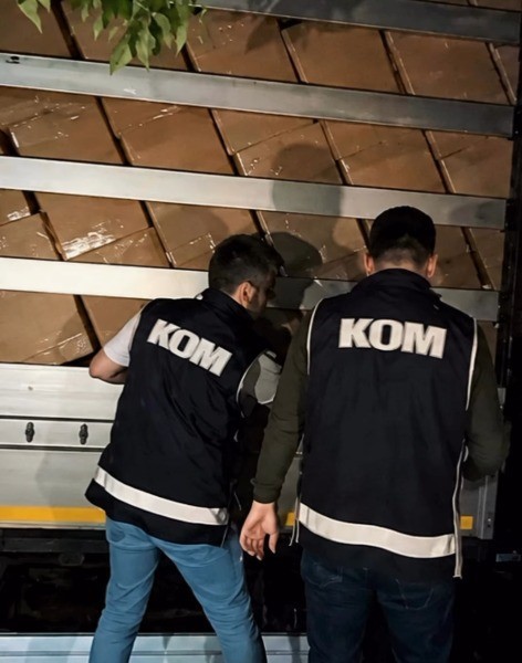Bilecik&rsquo;te 5 ton 925 kilo ka&ccedil;ak t&uuml;t&uuml;n ele ge&ccedil;irildi