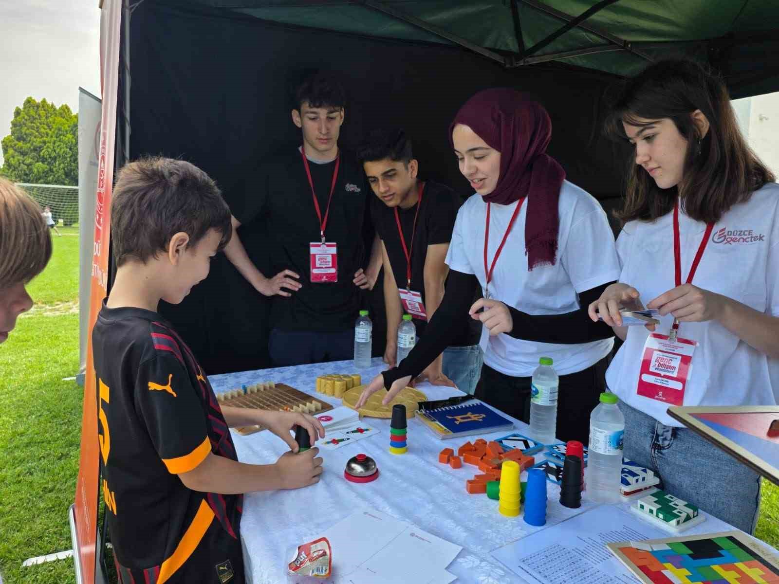 D&uuml;zce Gen&ccedil;Tek bilim şenliği g&ouml;z doldurdu