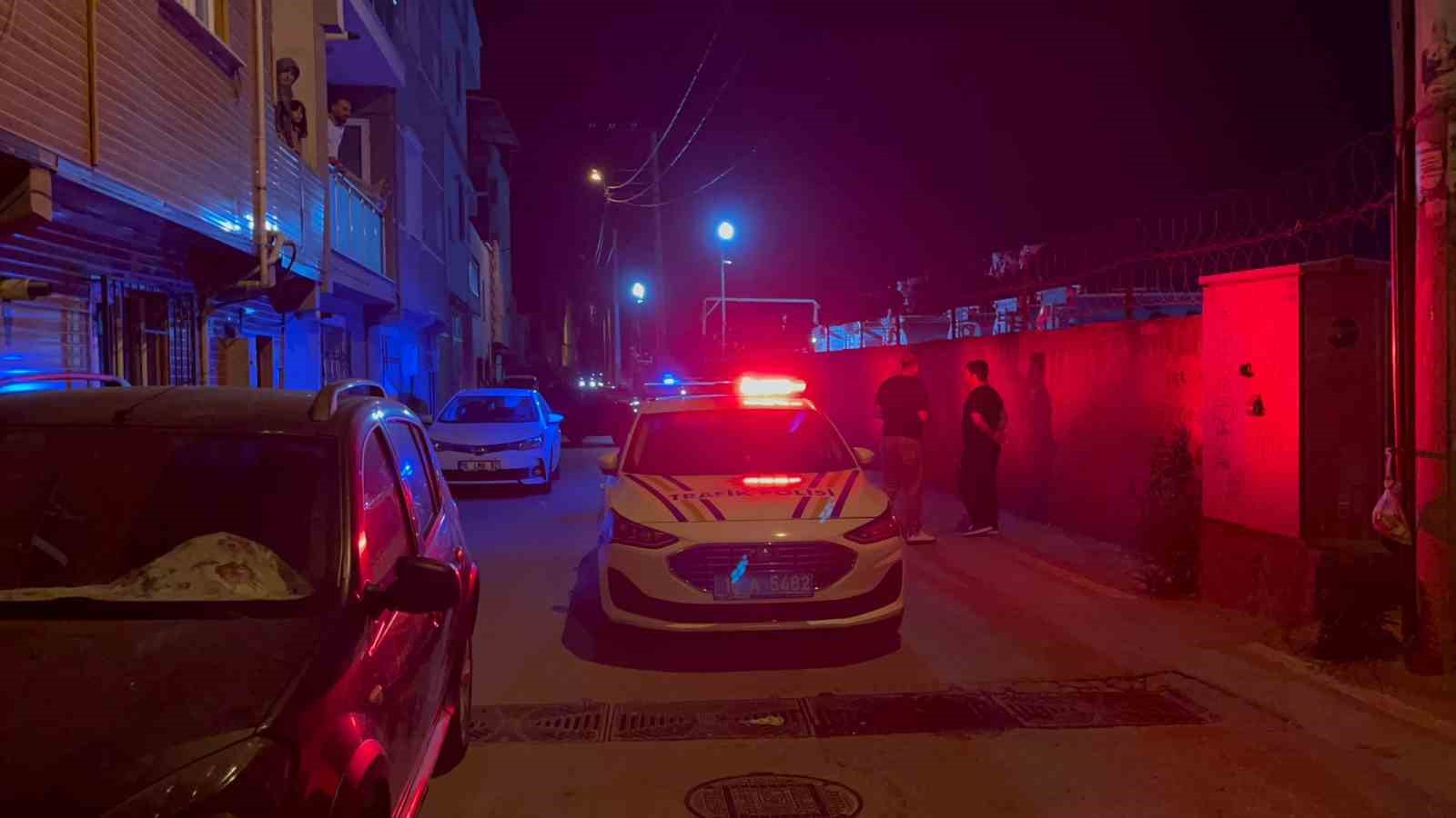 Ehliyetsiz s&uuml;r&uuml;c&uuml; polisten ka&ccedil;tı, 300 bin lira ceza yedi