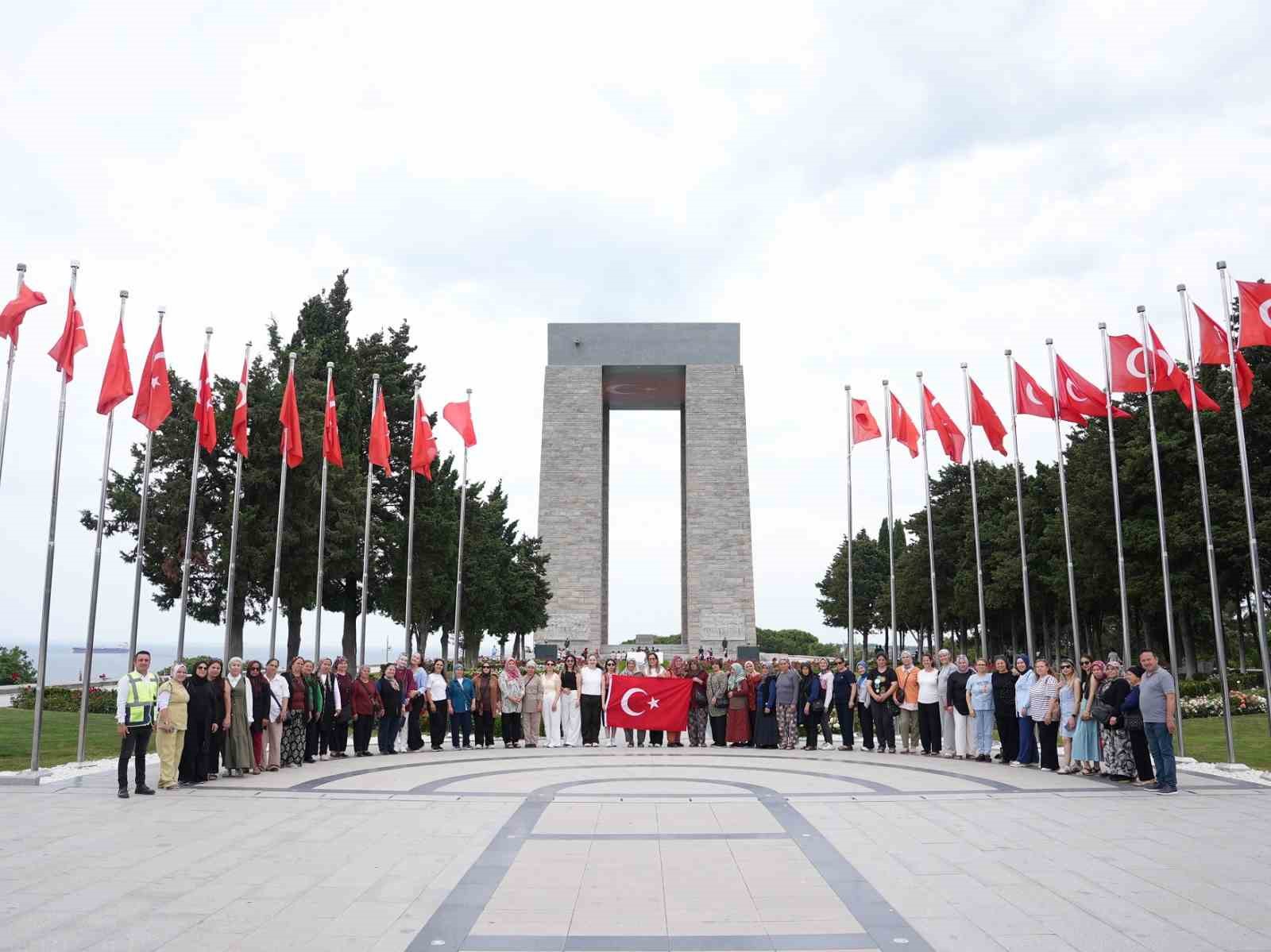 Denizli B&uuml;y&uuml;kşehirden kırsaldaki kadınlara anlamlı &Ccedil;anakkale yolculuğu