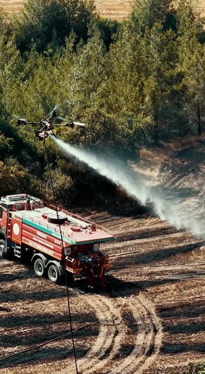 Yangında ilk kez kullanılan yenilik&ccedil;i dron sistemi başarıyla test edildi