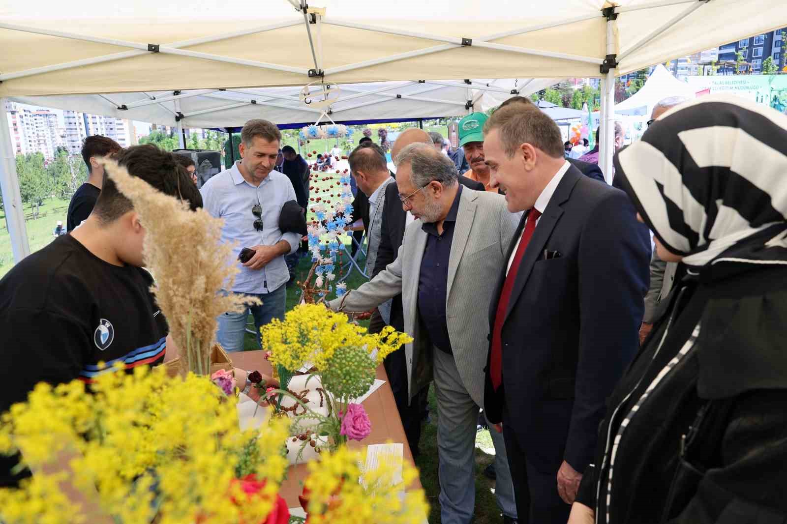 Talas&rsquo;ta &ccedil;evre bilinci şenlikle b&uuml;t&uuml;nleşti