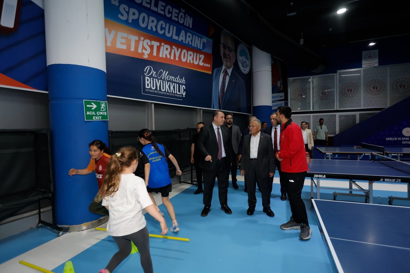 Başkan B&uuml;y&uuml;kkılı&ccedil;: "Geleceğin sporcularını yetiştiriyoruz"