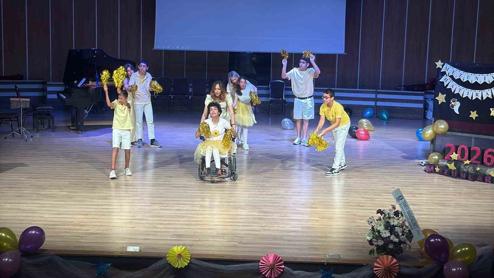 Bodrum&rsquo;da &ouml;zel &ouml;ğrenciler i&ccedil;in mezuniyet t&ouml;reni d&uuml;zenlendi
