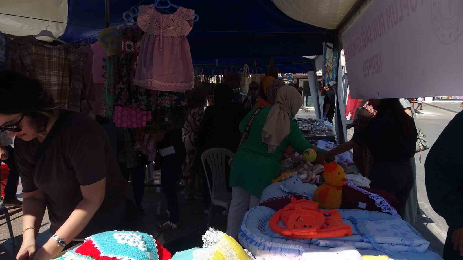 Toplum ve Ruh Sağlığı Merkezi&rsquo;nin el sanatları sergisi a&ccedil;ıldı