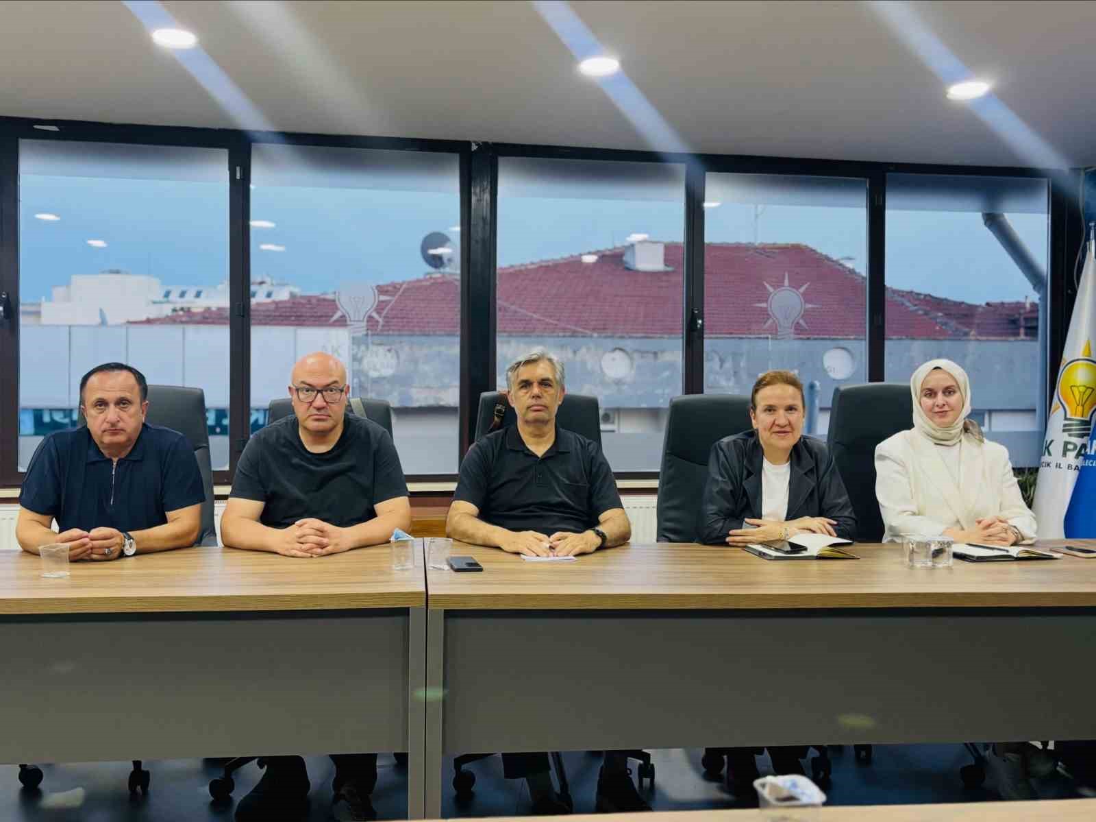 AK Parti&rsquo;den teşkilat &ccedil;alışmaları değerlendirildi