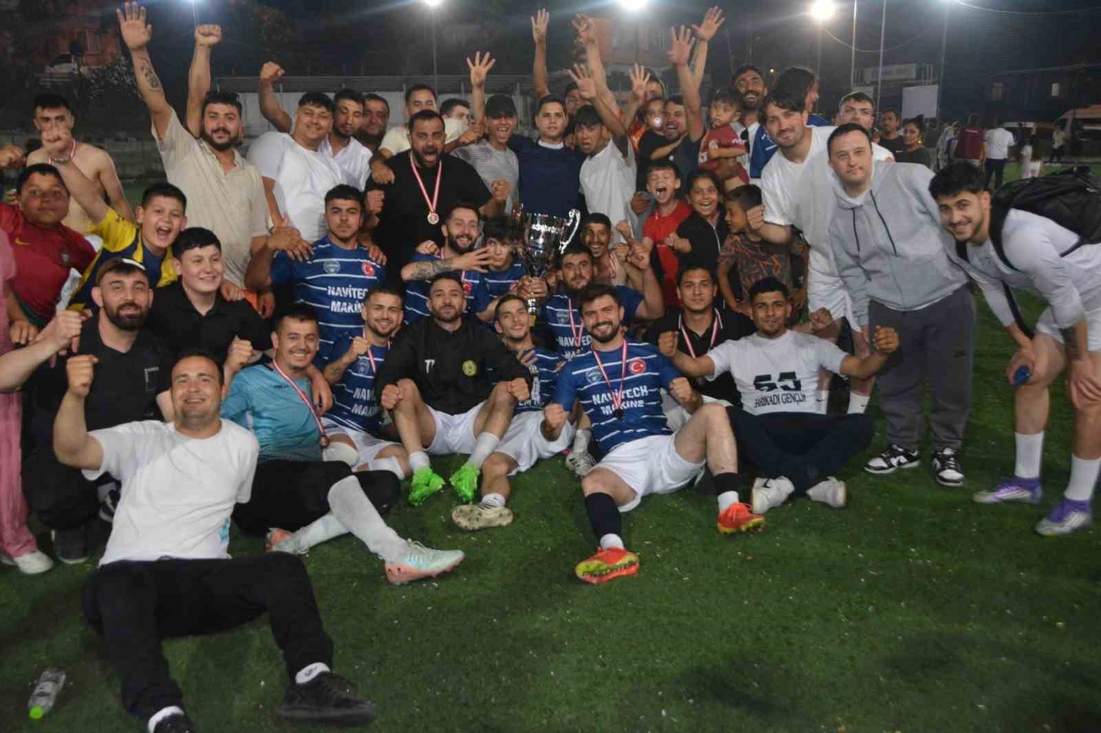 Alaplı&rsquo;da Şehitler anısına futbol turnuvası d&uuml;zenlendi