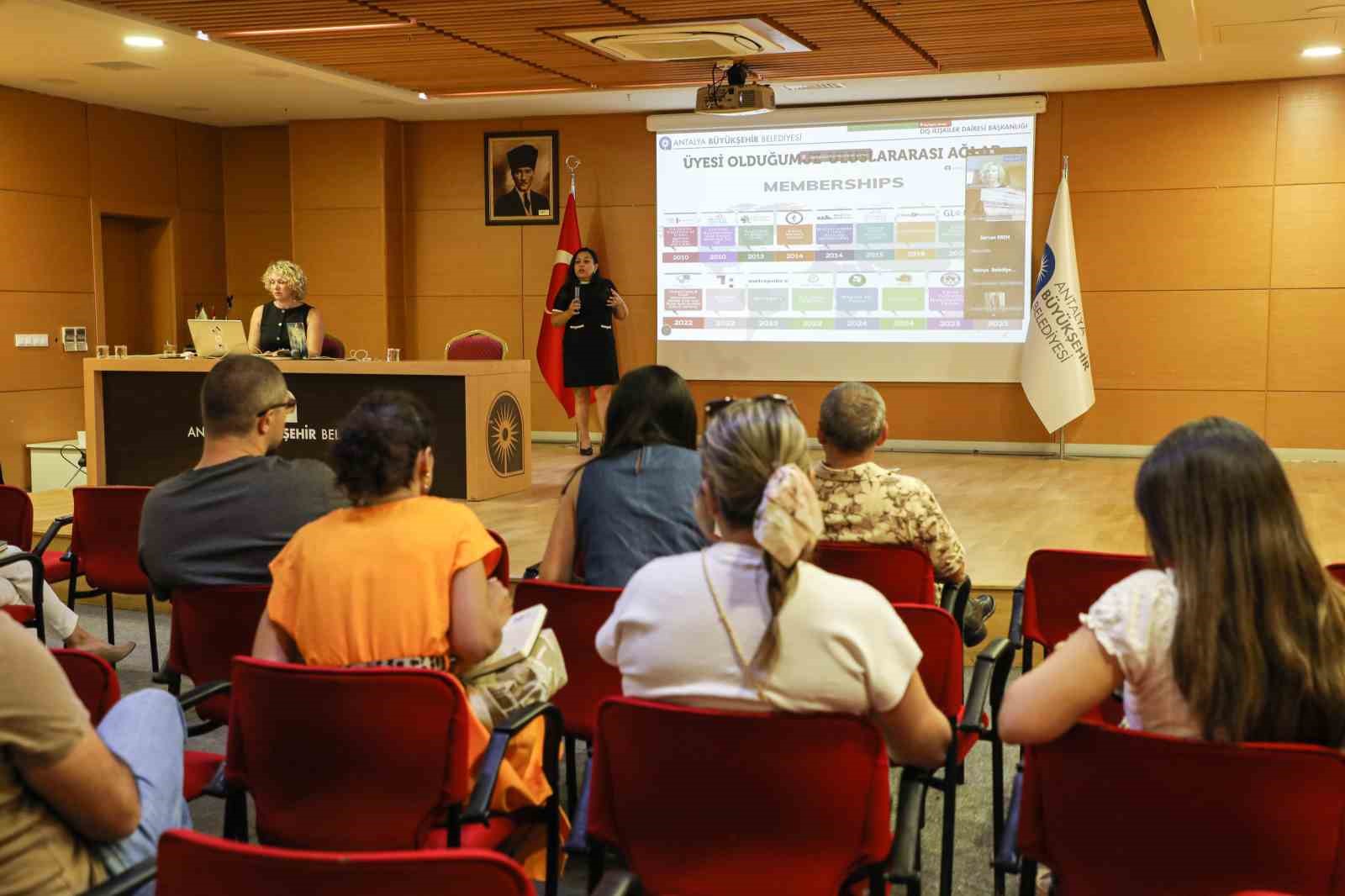 Antalya B&uuml;y&uuml;kşehir Belediyesi&rsquo;nin &ccedil;evre vizyonu anlatıldı