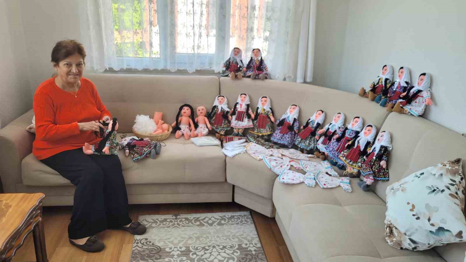 14 yıldır yaptığı bez bebeklerle Şerife Bacı&rsquo;nın hatırasını yaşatıyor
