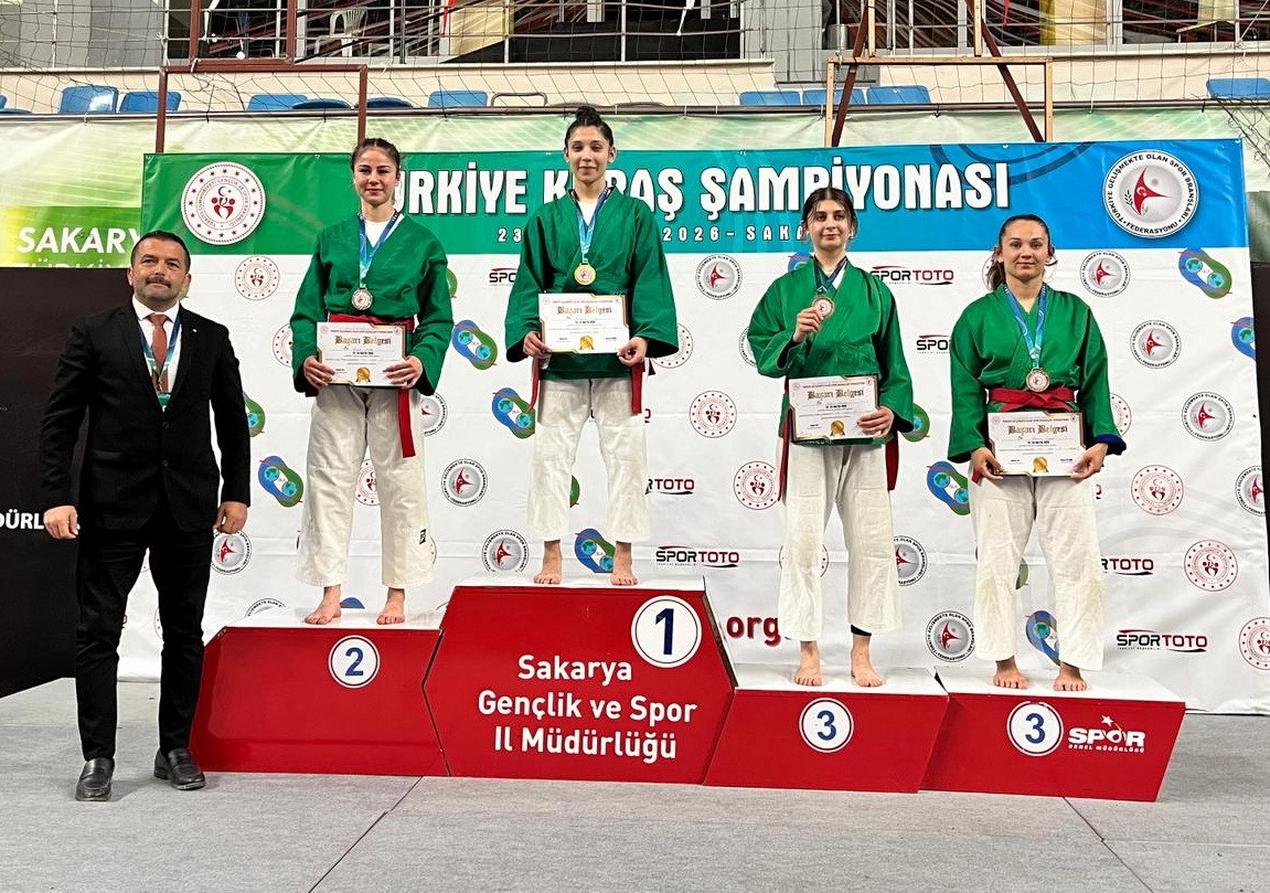 Salihli&rsquo;yi gururlandıran şampiyonluk