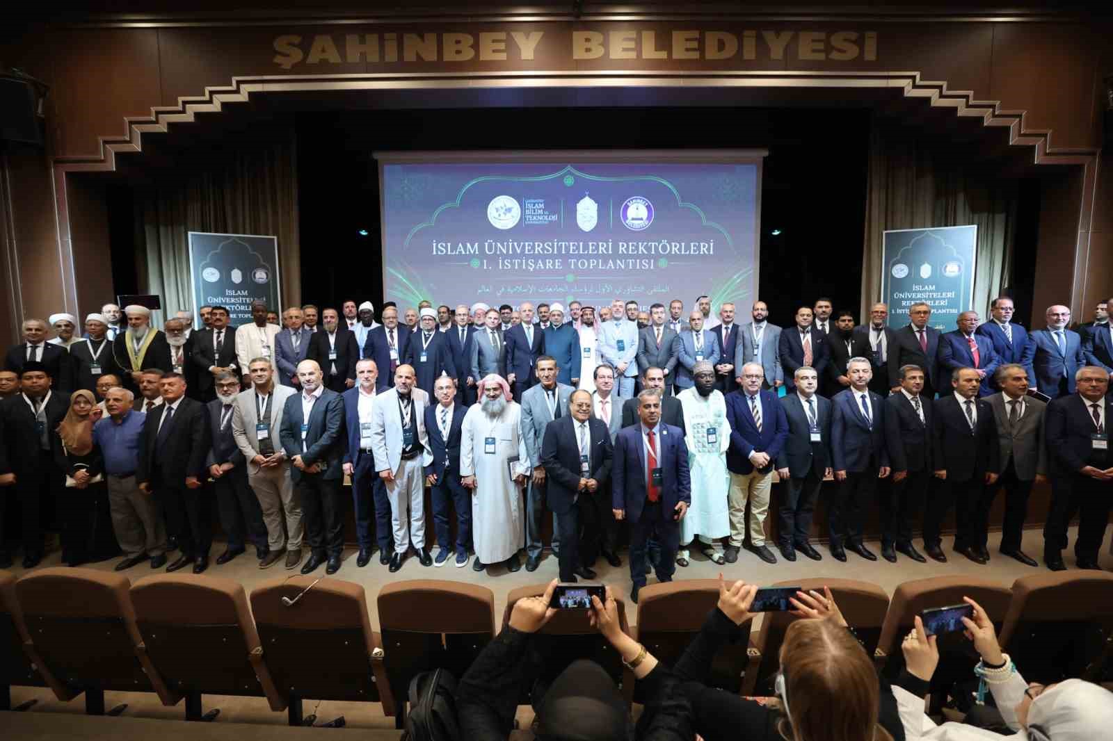 İslam d&uuml;nyası &uuml;niversitelerine ittifak &ccedil;ağrısı