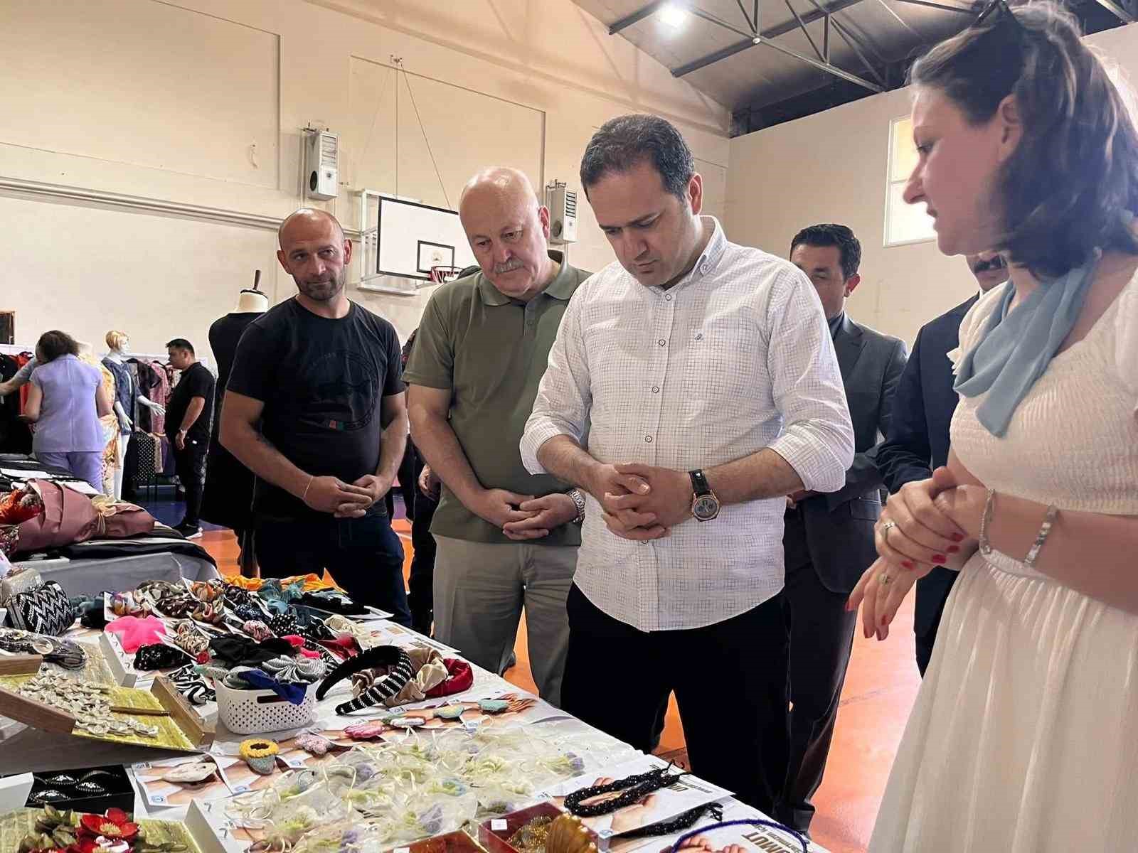 Hayrabolu&rsquo;da el emeği g&ouml;z nuru eserler sergilendi