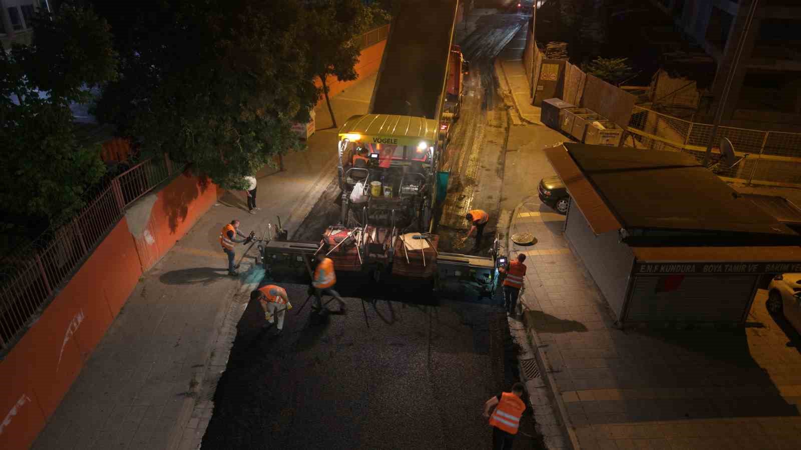 K&uuml;&ccedil;&uuml;k&ccedil;ekmece&rsquo;de asfalt seferberliği