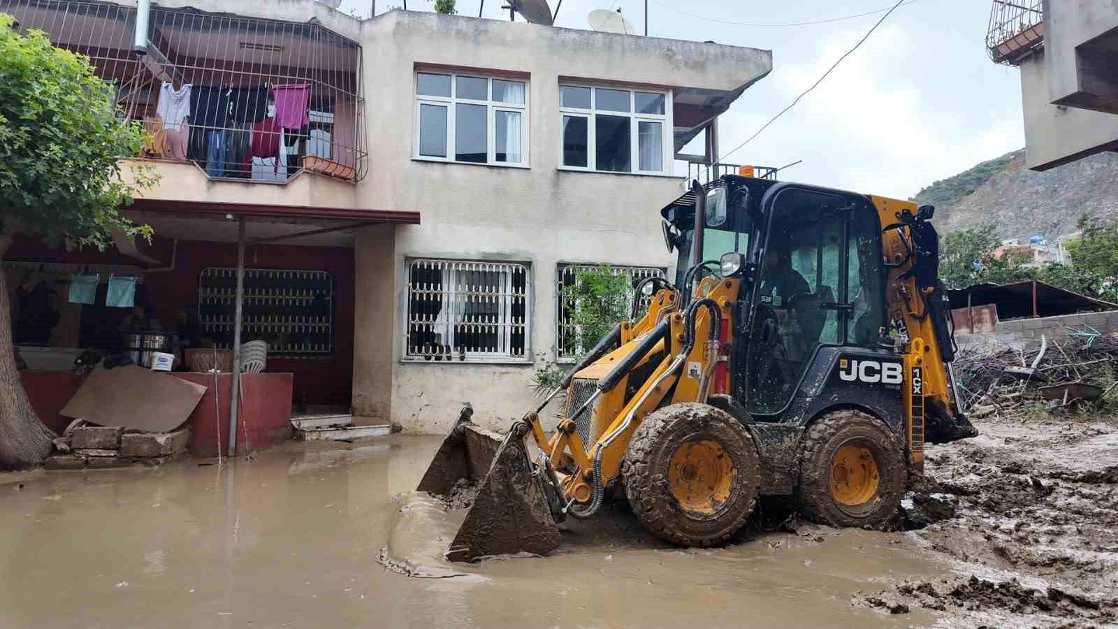 HBB, Samandağ&rsquo;da iyileştirme &ccedil;alışmalarını s&uuml;rd&uuml;r&uuml;yor