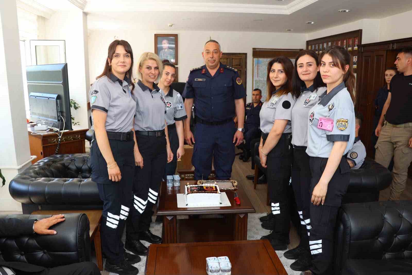 İl Jandarma Komutanı Vanlı, &ouml;zel g&uuml;venlik g&ouml;revlilerini ağırladı