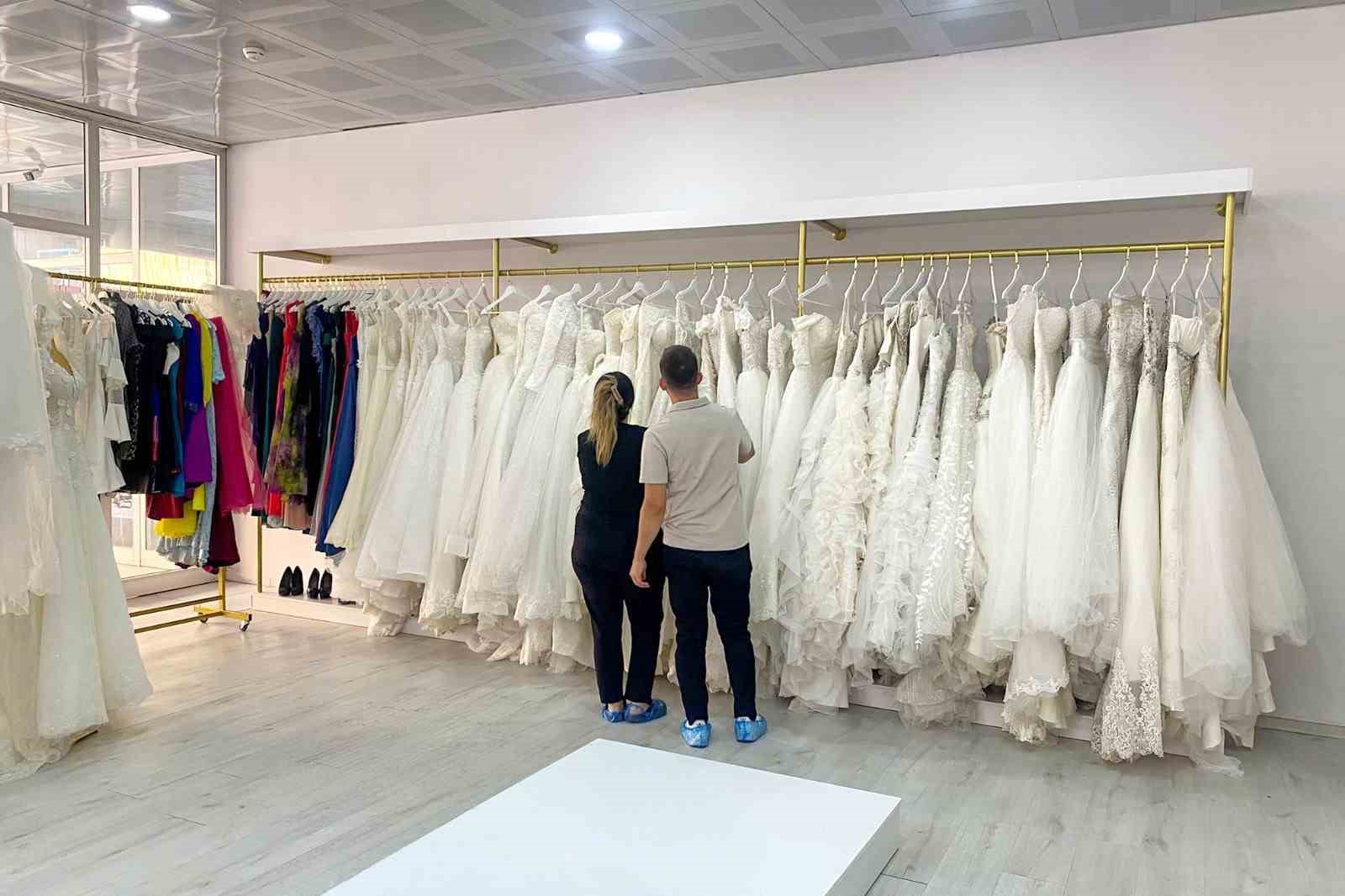 Efeler&rsquo;de Kent Zarafet Merkezi &ccedil;iftlerden beğeni topluyor